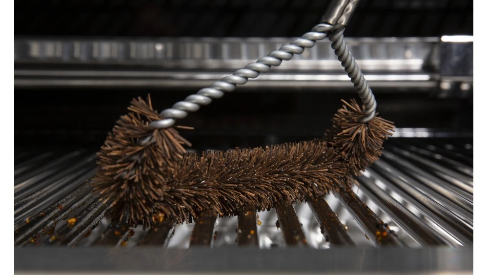 Broil King Tri-Head Palmyra Grill Brush - 65648 4 Broil King Tri-Head Palmyra Grill Brush - 65648 - Image 2