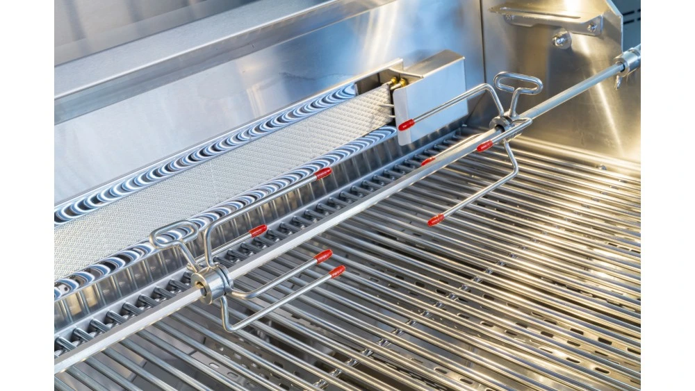 Whistler Grills Bibury 4 Gas BBQ With Free Cover And Rotisserie 11 Whistler Grills Bibury 4 Gas BBQ With Free Cover And Rotisserie - Image 9